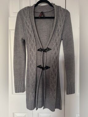 Yoki Light Gray Cable Knit Cardigan with Toggle Fastenings